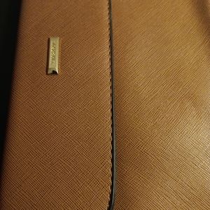 GORGEOUS NEW Elim & Paul Genuine Leather Tan 10" Wristlet.